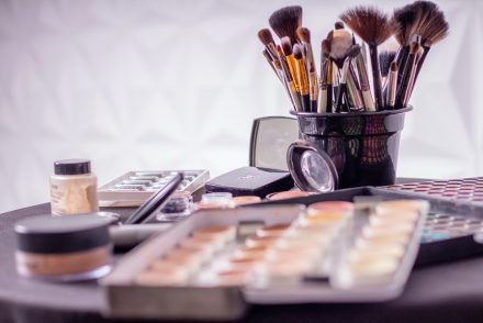 Pourquoi est-il important de dépenser pour un kit de maquillage permanent de qualité
